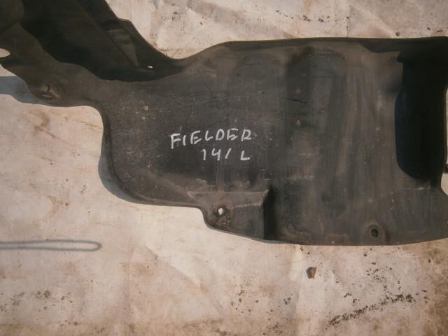 Подкрылок Тойота Королла Филдер в Рубцовске 26428